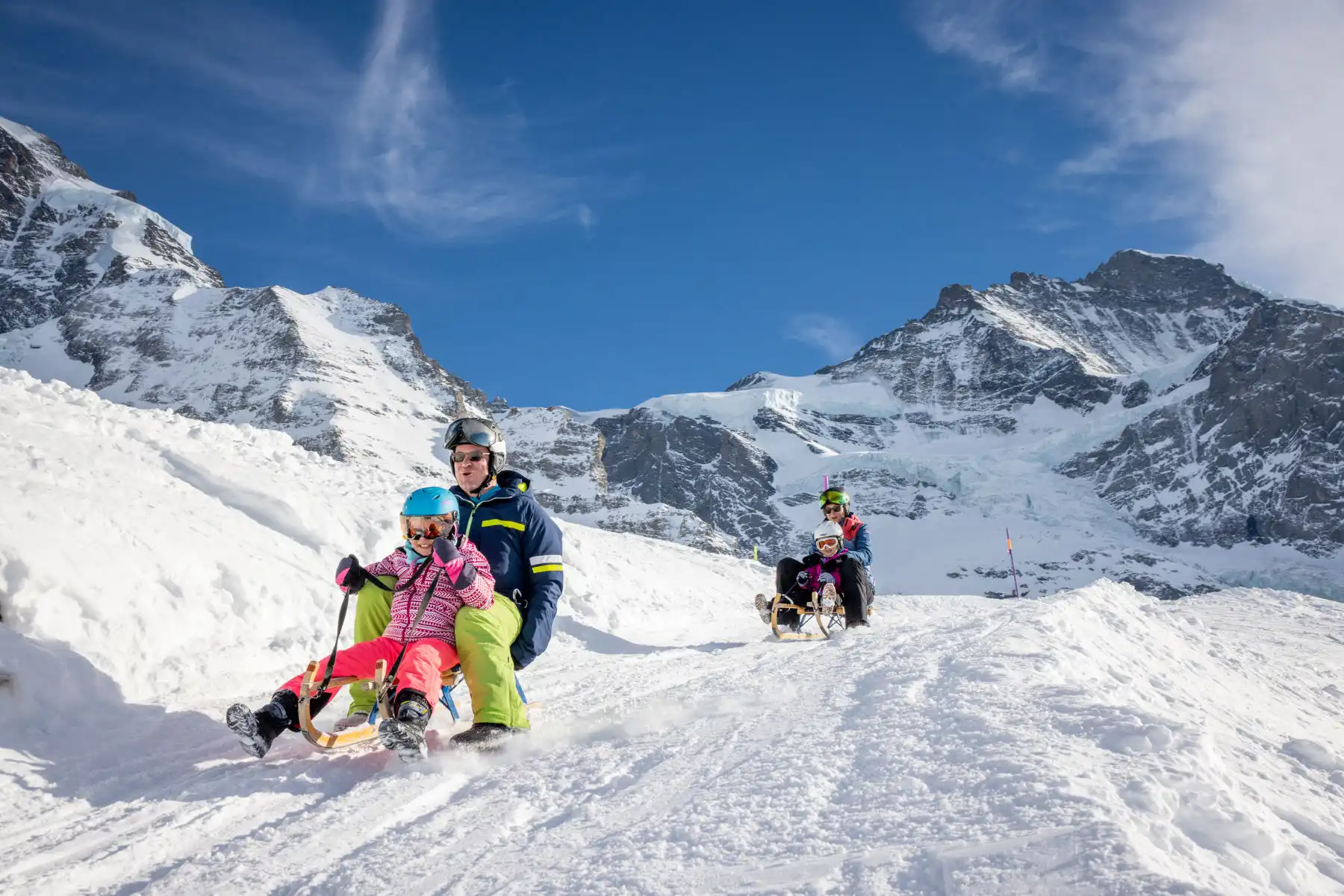 family-sledding