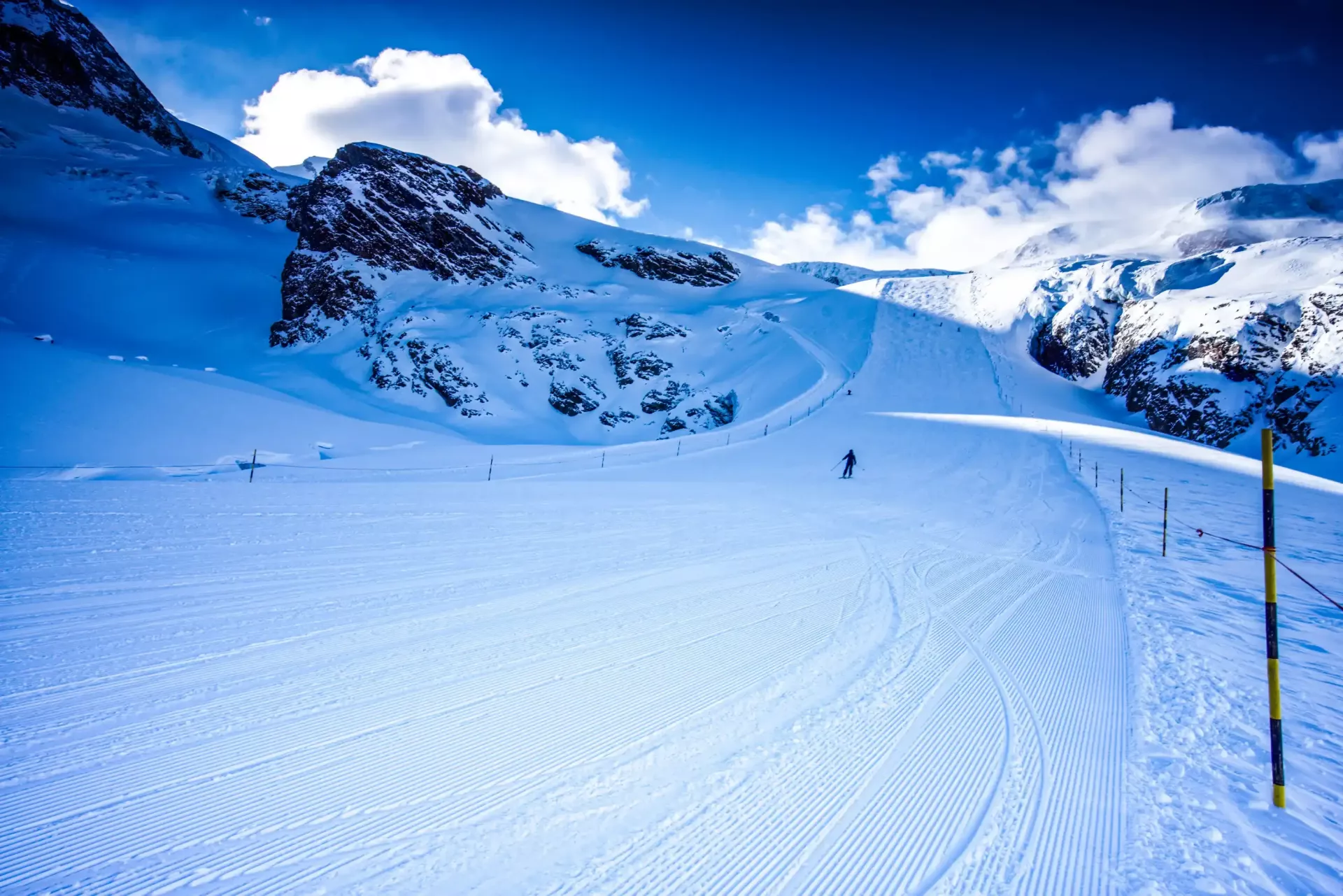 saas-fee-skiing