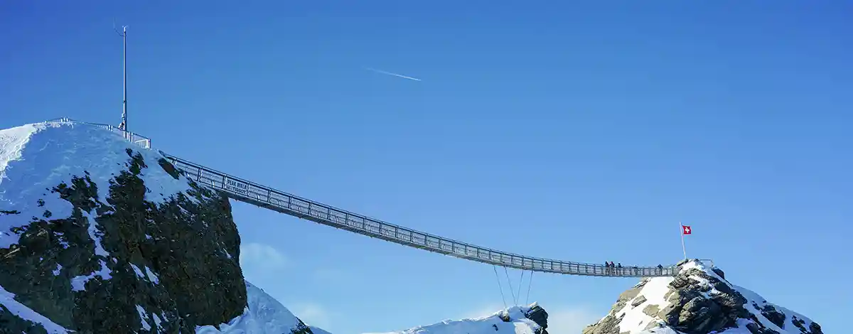 Glacier 3000, Peak Walk suspension bridge