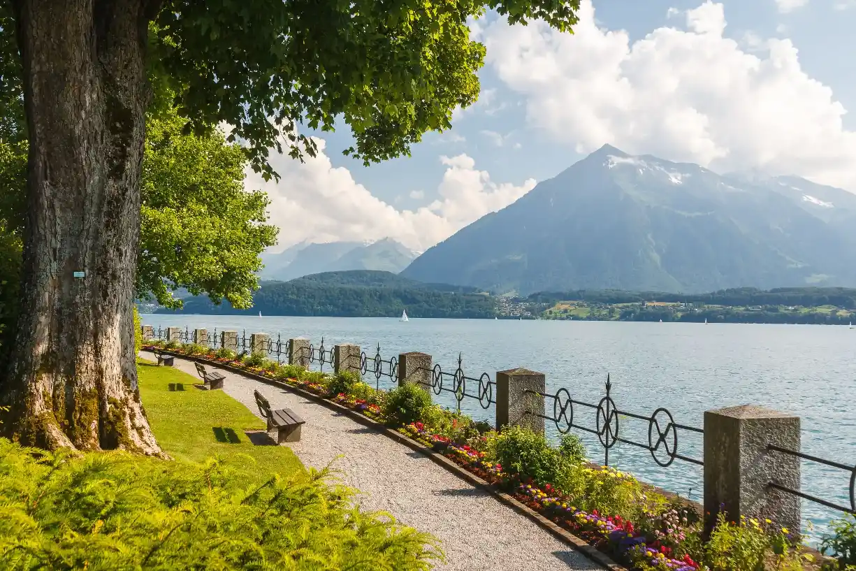 interlaken-lake