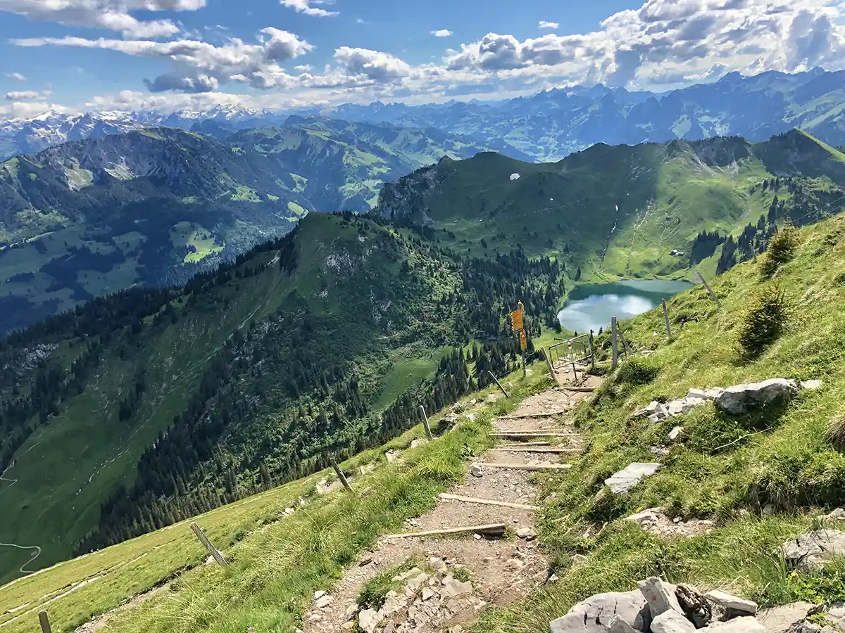 Path to Oberstockensee from the summit