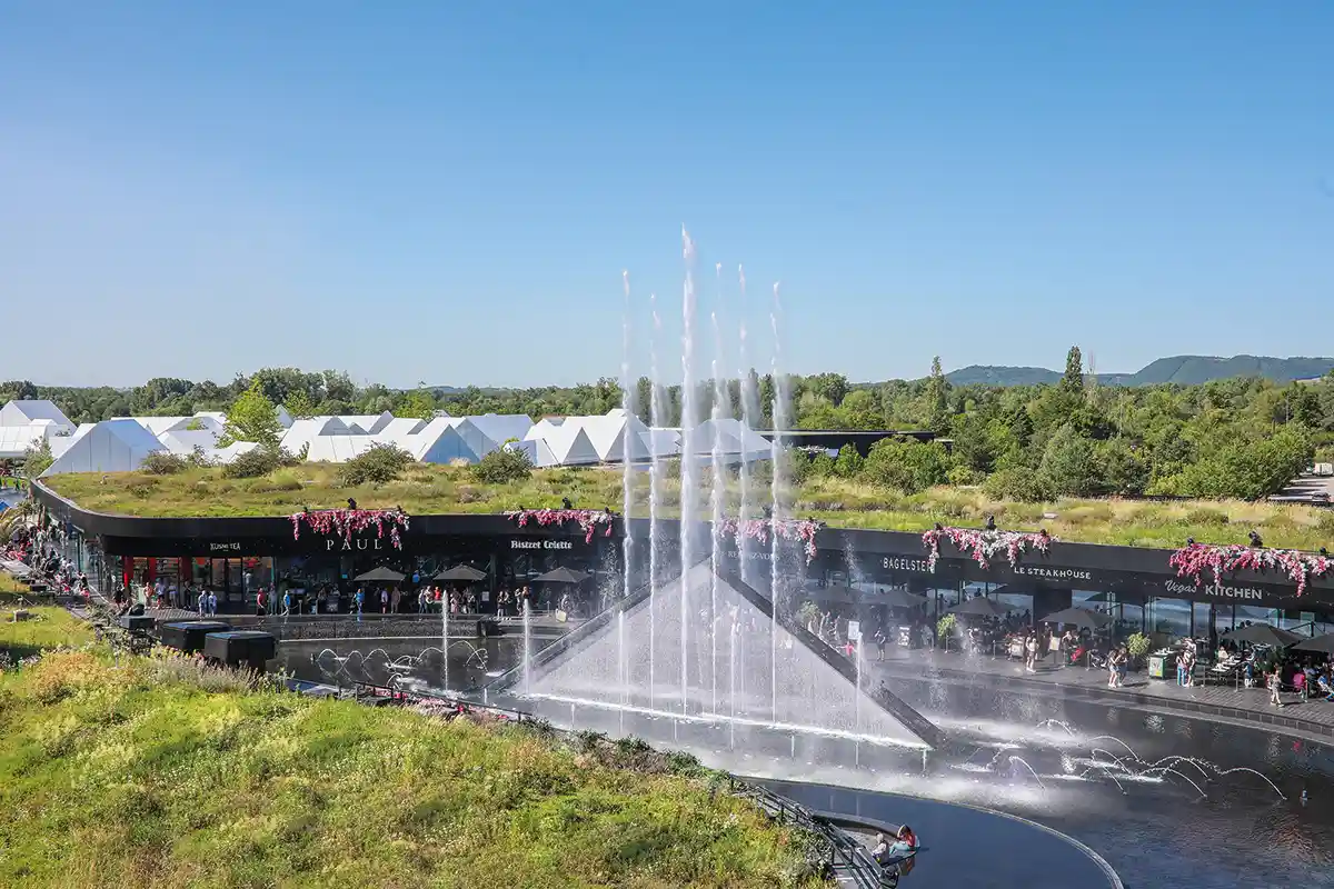 The Village Outlet Fountains